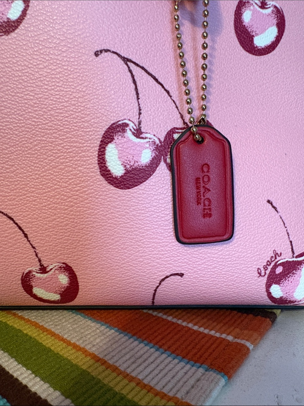 Coach Mollie Tote 25 Pink Cherry Print with Card/ID Case NWOT - Picture 3 of 16